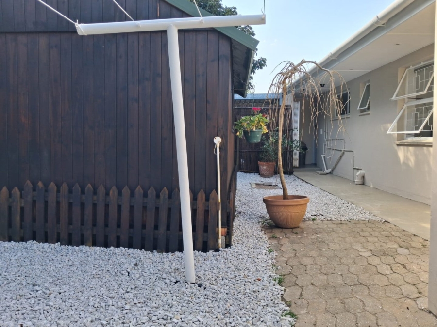 3 Bedroom Property for Sale in Mangold Park Eastern Cape